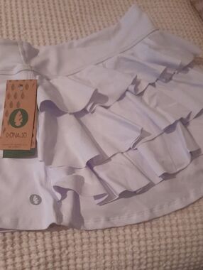 White Dona JO Ruffle Tiered Tennis GOLF Active Skort S